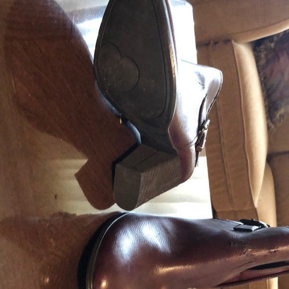 Booties - Picture 3 of 4